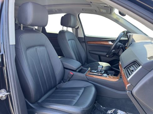 Used 2022 Audi Q5 2.0T Premium Plus w/ Premium Plus Package AWD/4WD image 15