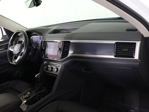 Used 2021 Volkswagen Atlas SEL Premium image 36