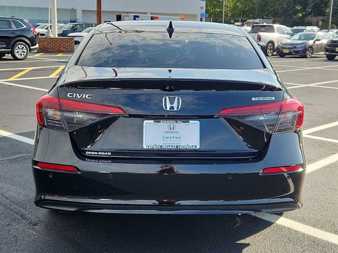 Certified 2024 Honda Civic Touring image 5