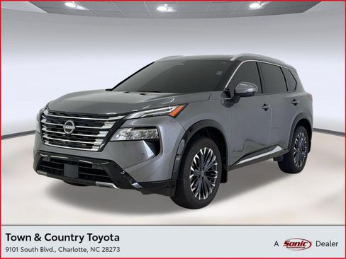 Used 2024 Nissan Rogue Platinum w/ Platinum Premium Package FWD image 1
