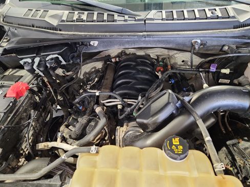 Used 2020 Ford F150 XLT w/ Equipment Group 302A Luxury AWD/4WD image 21