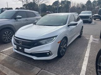 Used 2019 Honda Civic Touring video 1