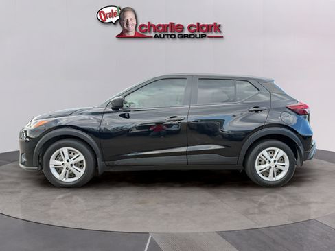 Certified 2024 Nissan Kicks S FWD image 3