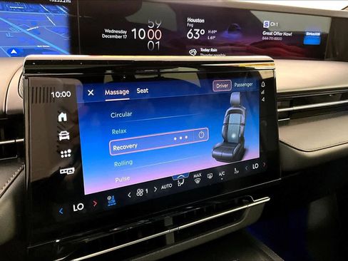 Used 2024 Lincoln Nautilus Reserve w/ Equipment Group 203A image 30