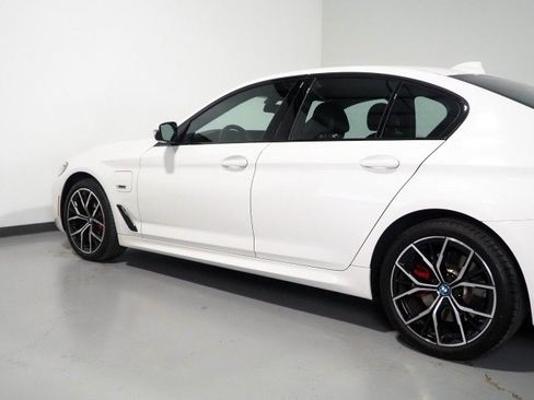 Used 2023 BMW 530e w/ M Sport Package RWD image 52