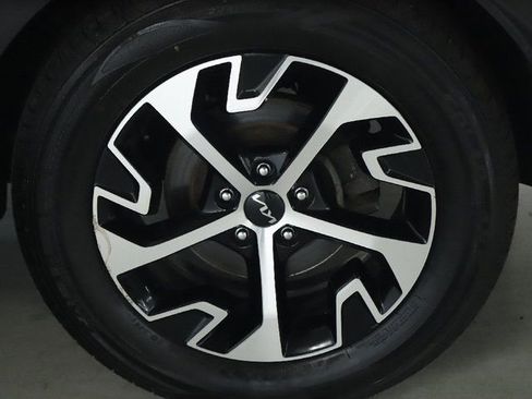 Used 2023 Kia Sportage EX FWD image 41