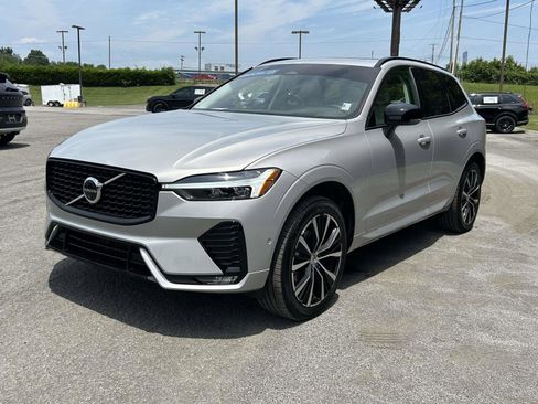 Certified 2025 Volvo XC60 B5 Ultra AWD/4WD image 7