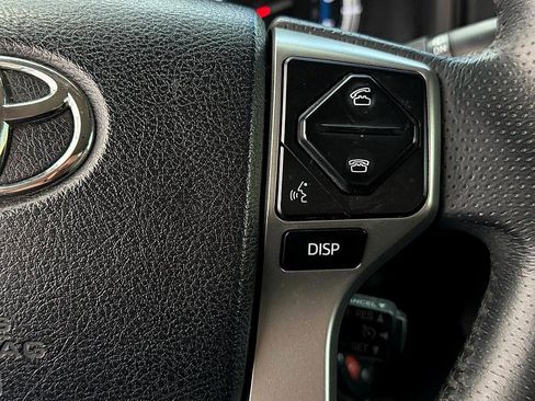 Used 2019 Toyota 4Runner SR5 Premium image 16