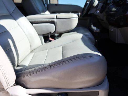 Used 2008 Ford F250 Lariat image 48