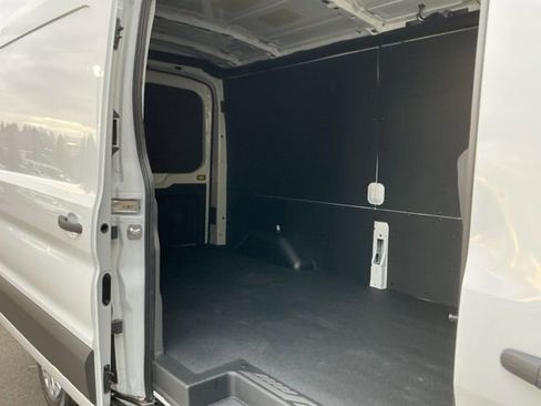 New 2026 Ford Transit 250 148 Medium Roof RWD image 9