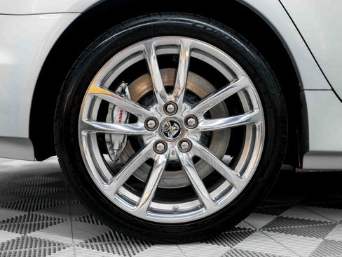 Used 2015 Chevrolet SS RWD image 40