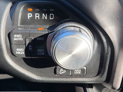 Used 2021 RAM 1500 Laramie image 60