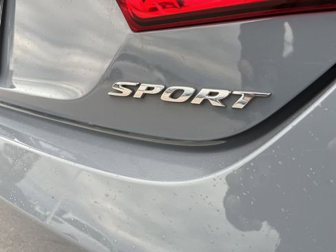 Used 2022 Honda Accord Sport image 9