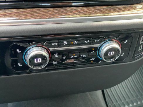 Used 2023 GMC Sierra 1500 Elevation image 42