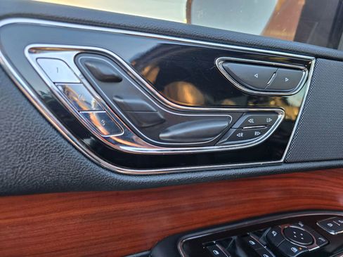 Used 2020 Lincoln Navigator L Reserve image 35