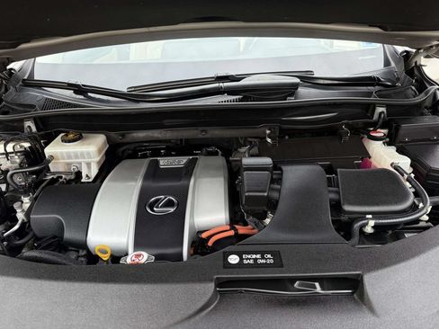 Used 2017 Lexus RX 450h AWD w/ Luxury Package image 28