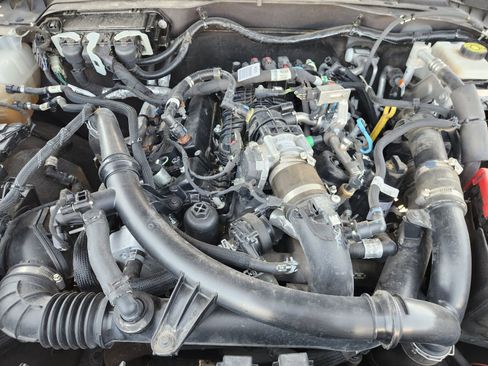 Used 2022 Ford Bronco Wildtrak AWD/4WD image 36