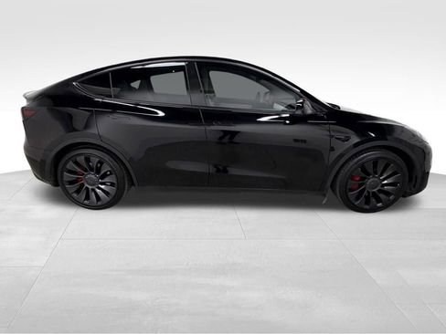 Used 2022 Tesla Model Y Performance image 6