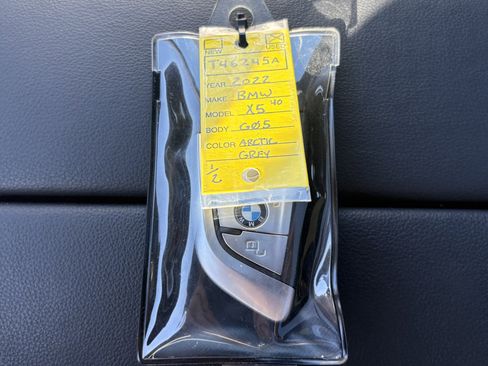 Used 2022 BMW X5 xDrive40i w/ M Sport Package image 35