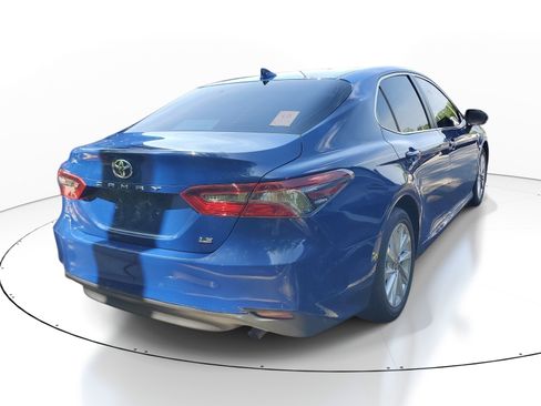 Used 2024 Toyota Camry LE FWD image 10
