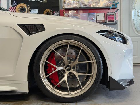 Used 2023 BMW M4 CSL RWD image 16