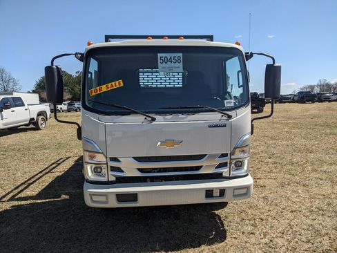 New 2025 Chevrolet Low Cab Forward image 2