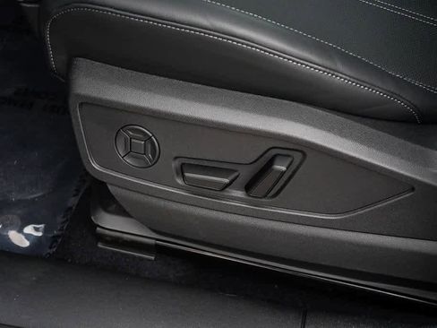 New 2025 Audi Q5 Premium Plus image 24