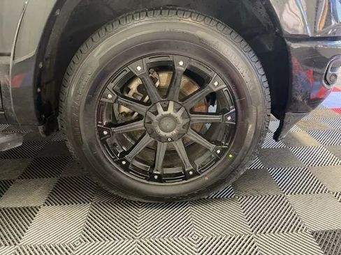 Used 2021 RAM 1500 Laramie w/ Night Edition image 20