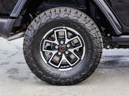 New 2026 Jeep Wrangler Unlimited Rubicon image 12