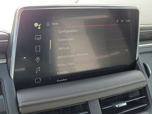 Used 2022 GMC Yukon SLT w/ SLT Luxury Package RWD image 28