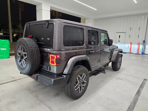 New 2026 Jeep Wrangler Sahara AWD/4WD image 6