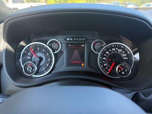 New 2026 RAM 2500 Big Horn AWD/4WD image 20