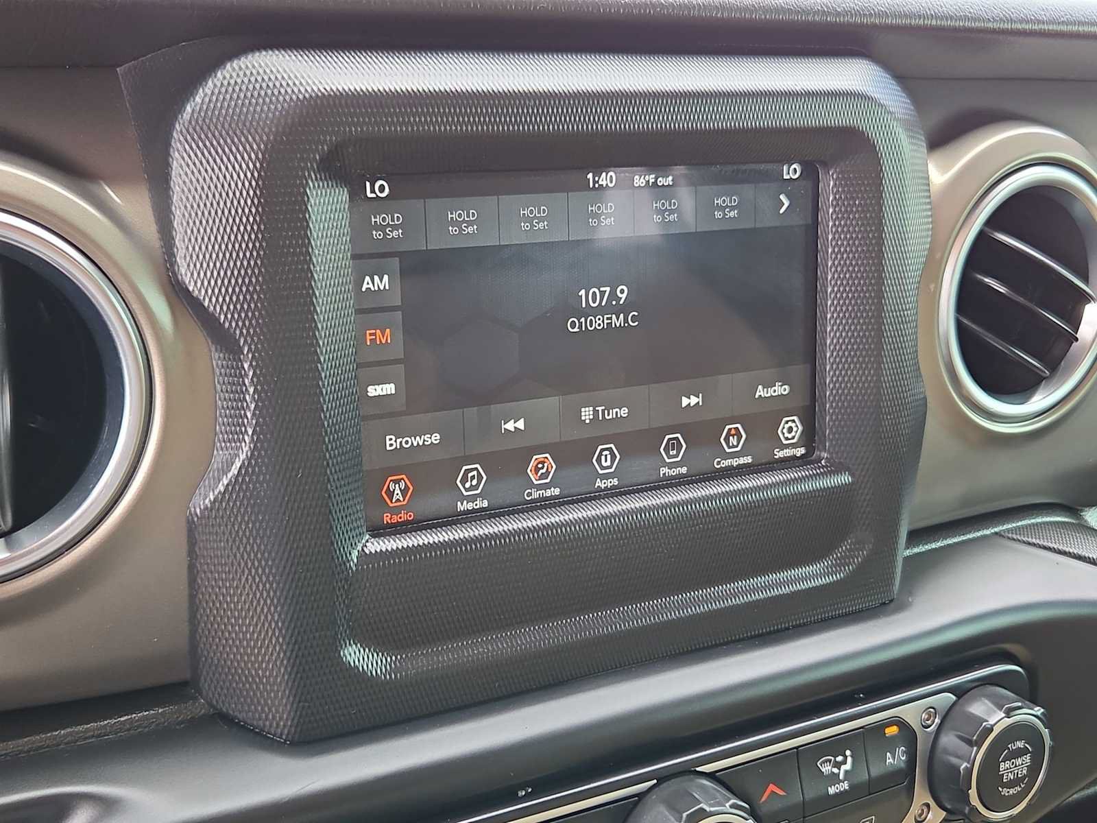 Used 2019 Jeep Wrangler Unlimited Rubicon w/ Dual Top Group AWD/4WD image 24