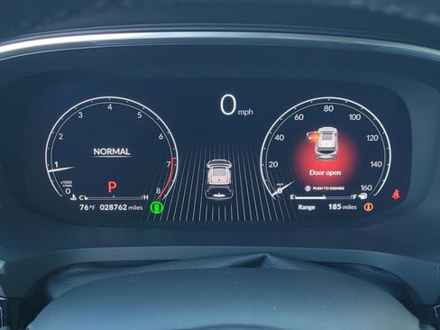 Used 2023 Acura MDX FWD w/ Technology Package image 9