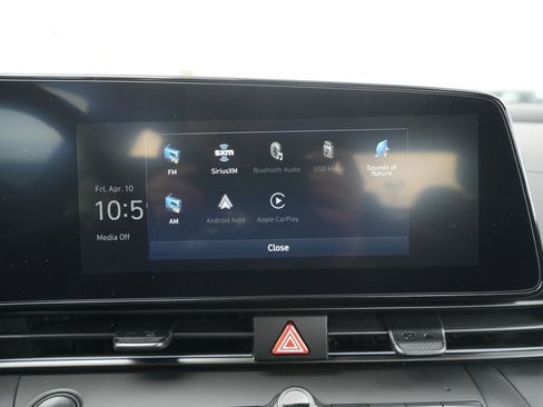 Used 2025 Hyundai Elantra SEL image 36