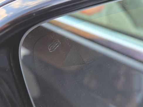 Used 2020 BMW 740i w/ Premium Package image 17