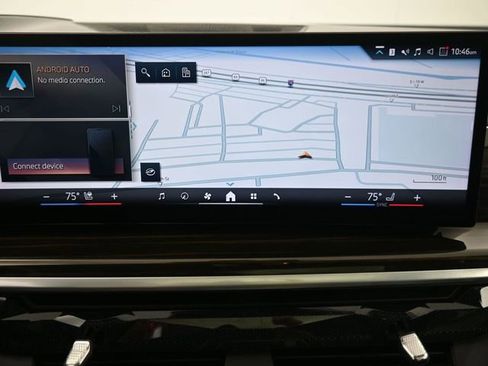 Used 2024 BMW X7 xDrive40i w/ Premium Package image 32