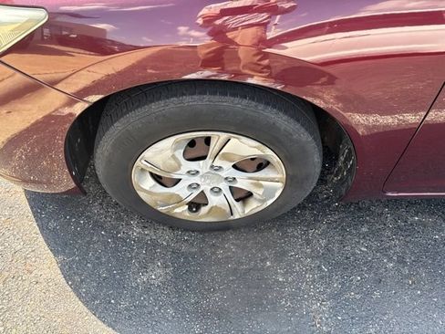 Used 2013 Honda Civic LX image 3