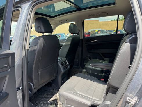 Used 2021 Volkswagen Atlas SEL Premium AWD/4WD image 8