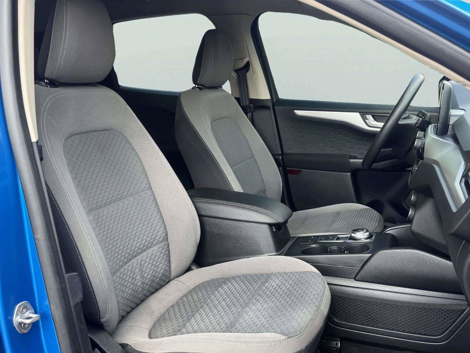 Used 2022 Ford Escape SE w/ Convenience Package FWD image 45