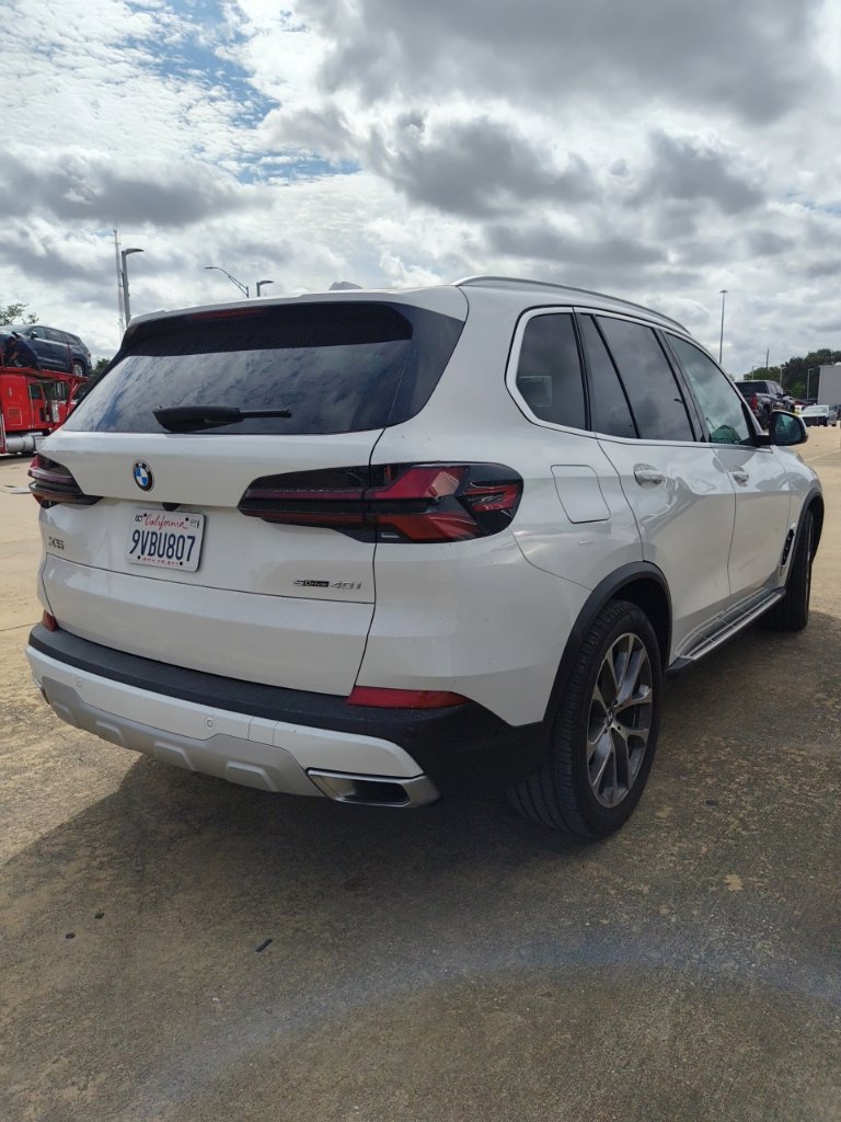 Used 2026 BMW X5 sDrive40i RWD image 3