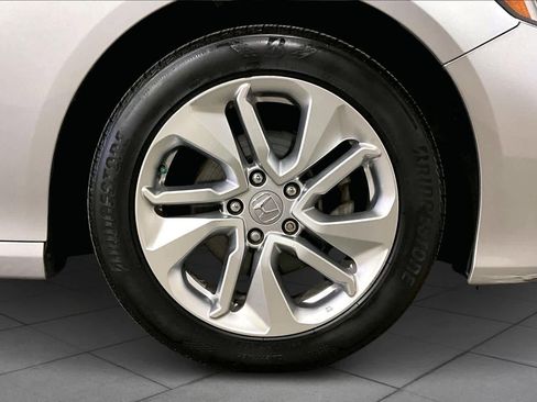 Used 2019 Honda Accord LX image 11