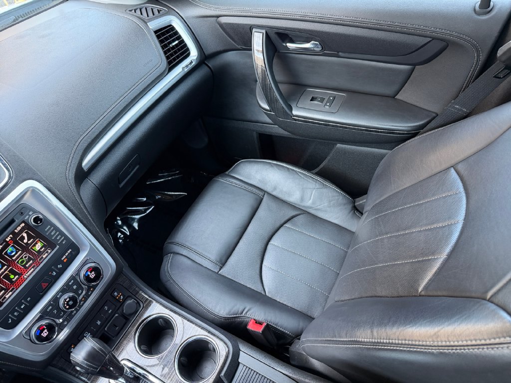 Used 2017 GMC Acadia Limited SLT FWD image 17