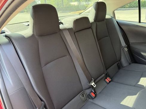 Used 2022 Toyota Corolla LE FWD image 25