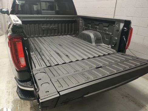 New 2026 GMC Sierra 1500 SLT w/ SLT Premium Plus Package image 21