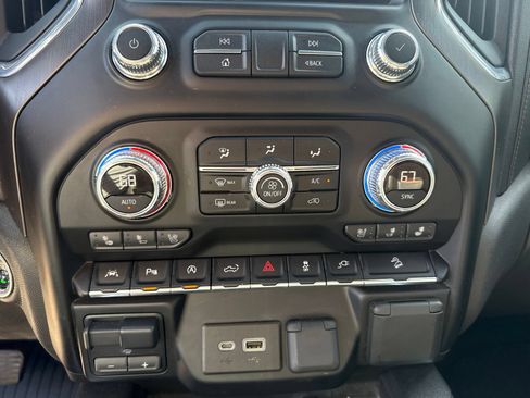 Used 2020 GMC Sierra 1500 AT4 w/ AT4 Premium Package AWD/4WD image 25