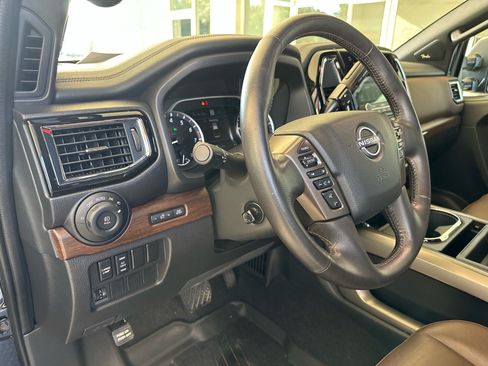 Used 2023 Nissan Titan Platinum Reserve w/ Moonroof Package AWD/4WD image 17
