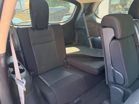 Used 2018 Nissan Pathfinder S FWD image 28