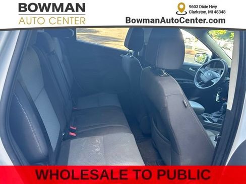 Used 2017 Ford Escape SE w/ SE Cold Weather Package AWD/4WD image 27
