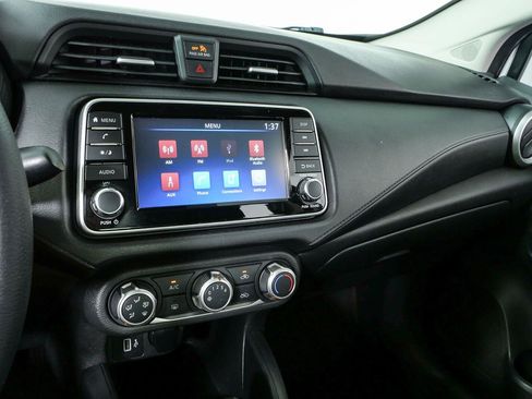 Used 2020 Nissan Versa S FWD image 12